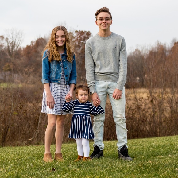 Meet your Posher, Angie - Picture 4 of 5